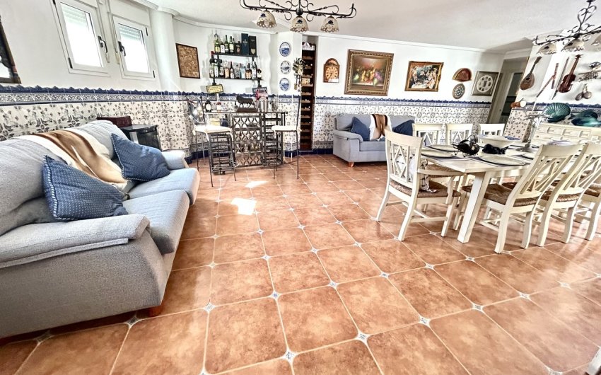 Herverkoop - Villa -
Pinar de Campoverde - Inland