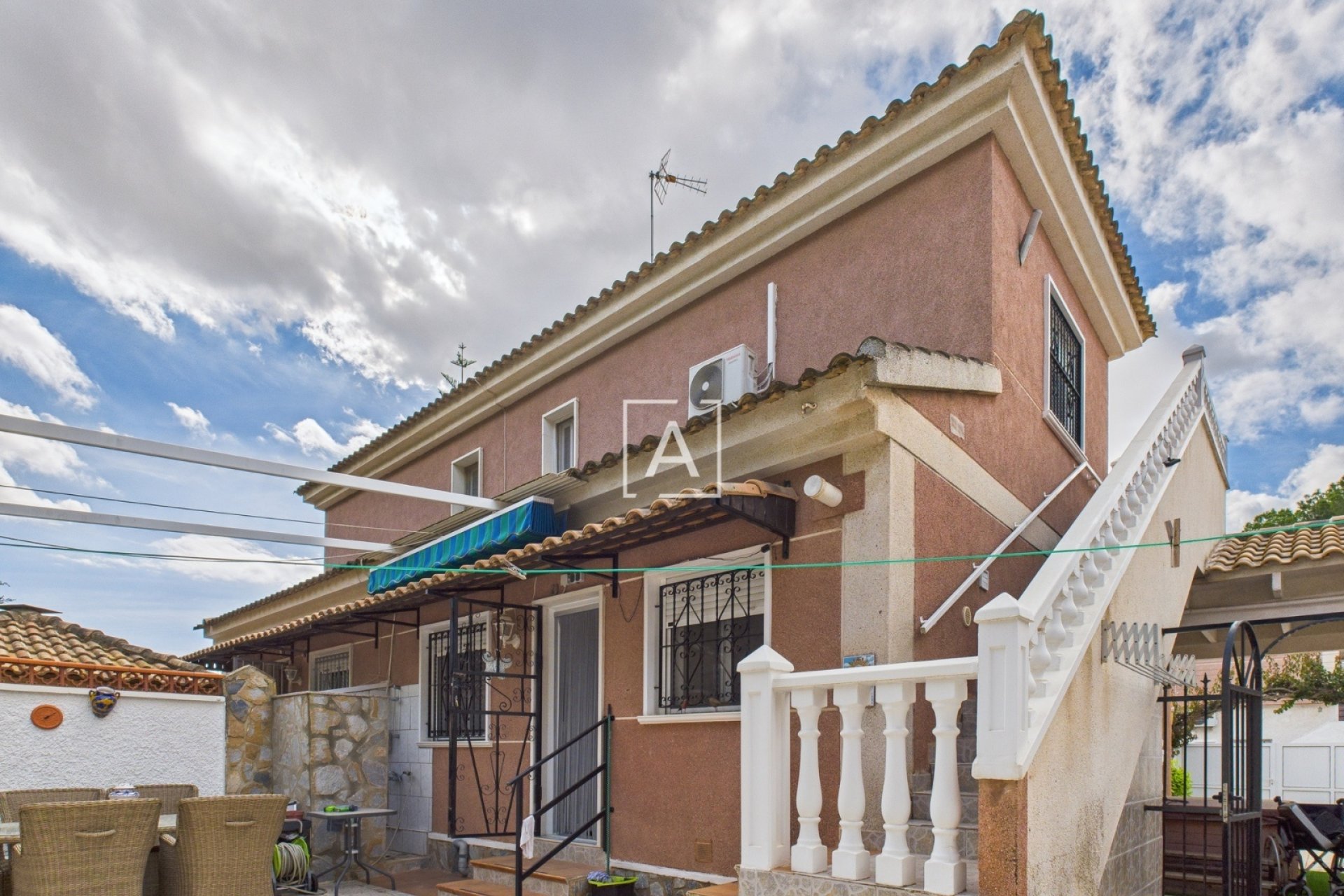 Herverkoop - Villa -
Pinar de Campoverde - Inland