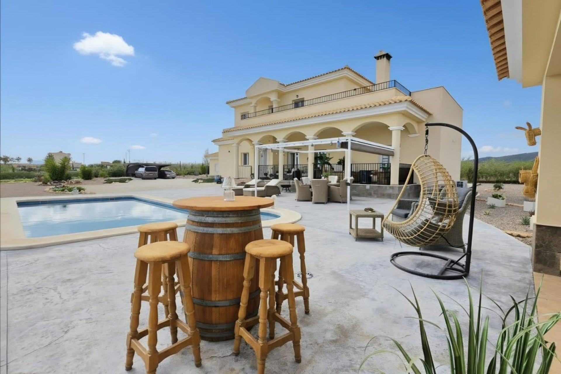 Herverkoop - Villa -
Pinoso - Inland