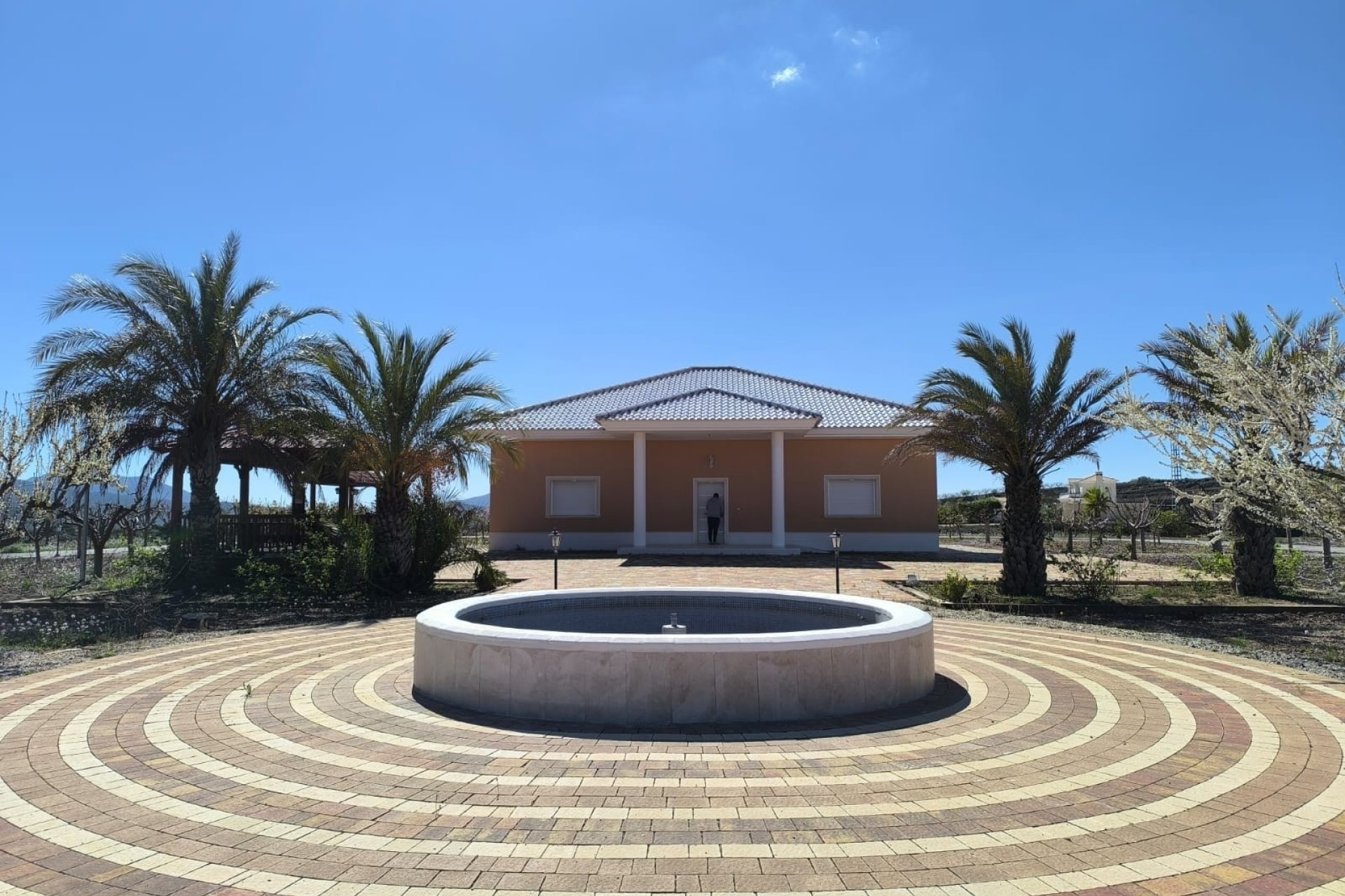 Herverkoop - Villa -
Pinoso - Inland