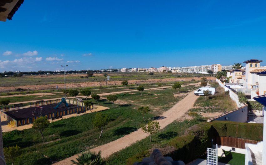 Herverkoop - Villa -
Playa Flamenca - Costa Blanca