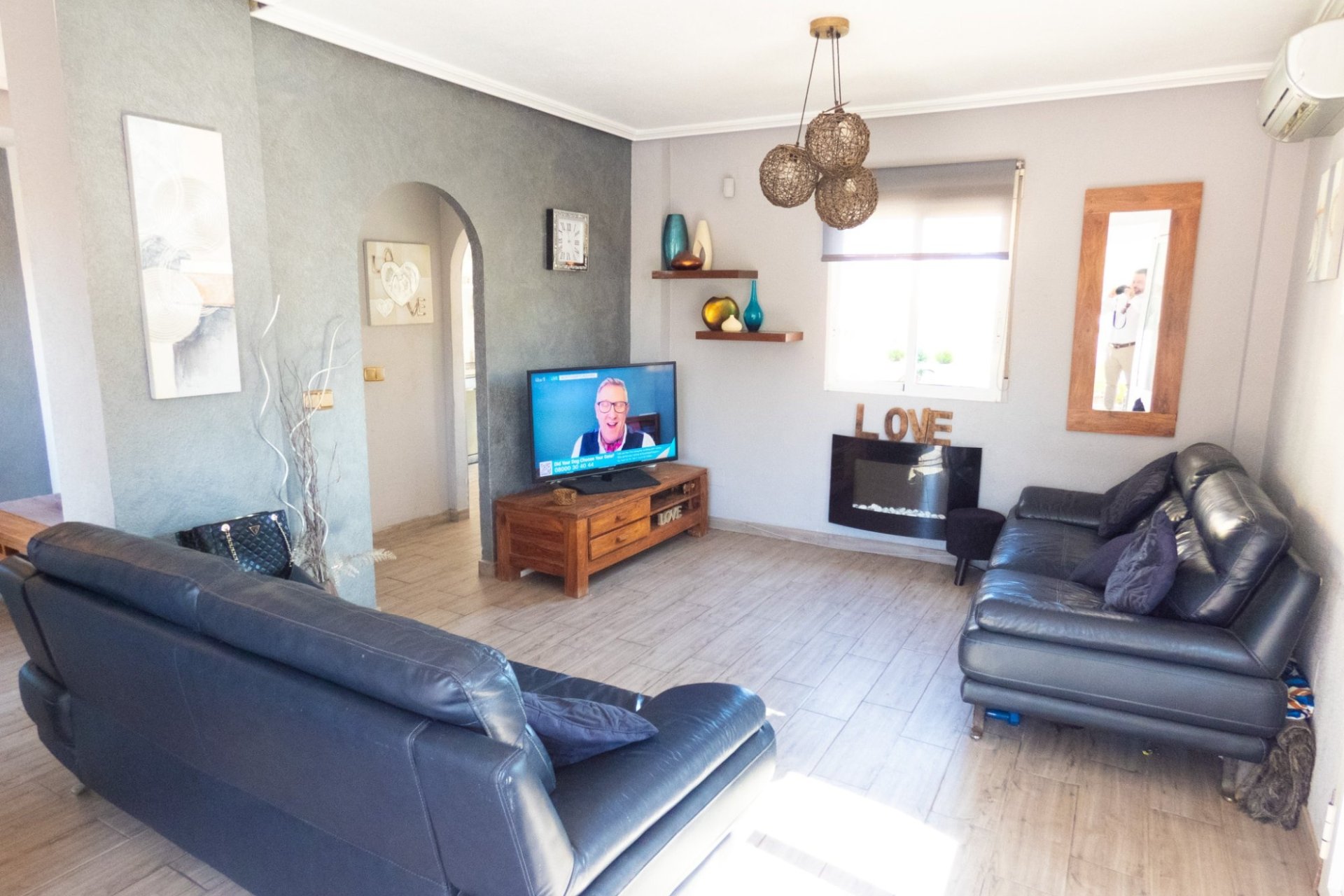 Herverkoop - Villa -
Playa Flamenca - Costa Blanca