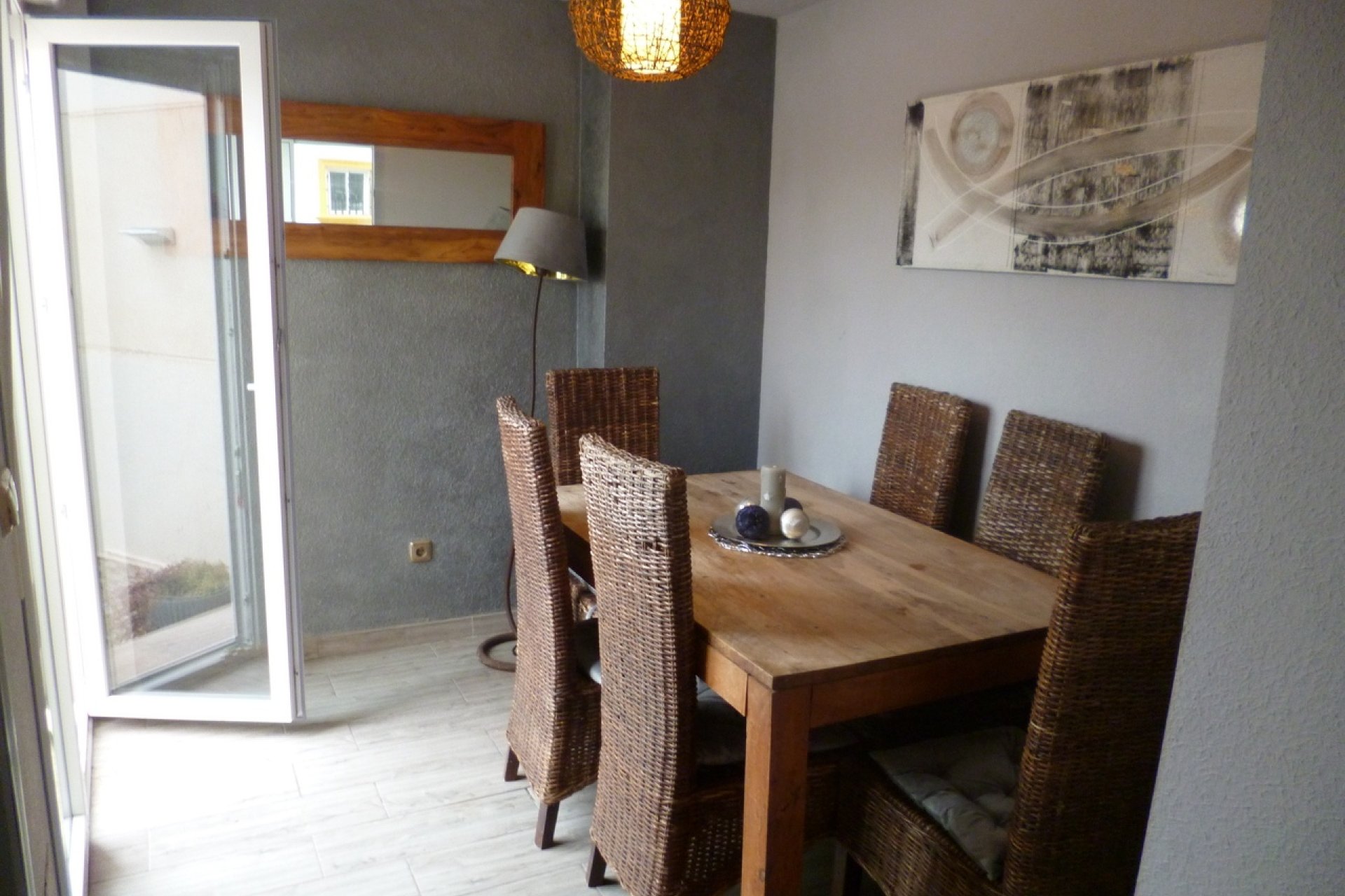 Herverkoop - Villa -
Playa Flamenca - Costa Blanca