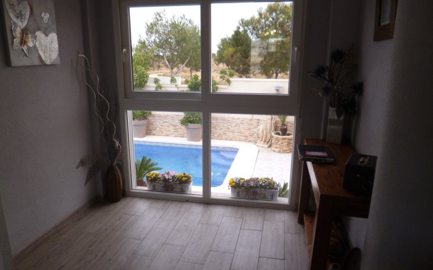 Herverkoop - Villa -
Playa Flamenca - Costa Blanca