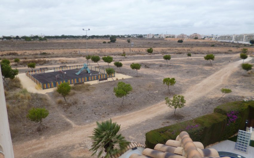 Herverkoop - Villa -
Playa Flamenca - Costa Blanca