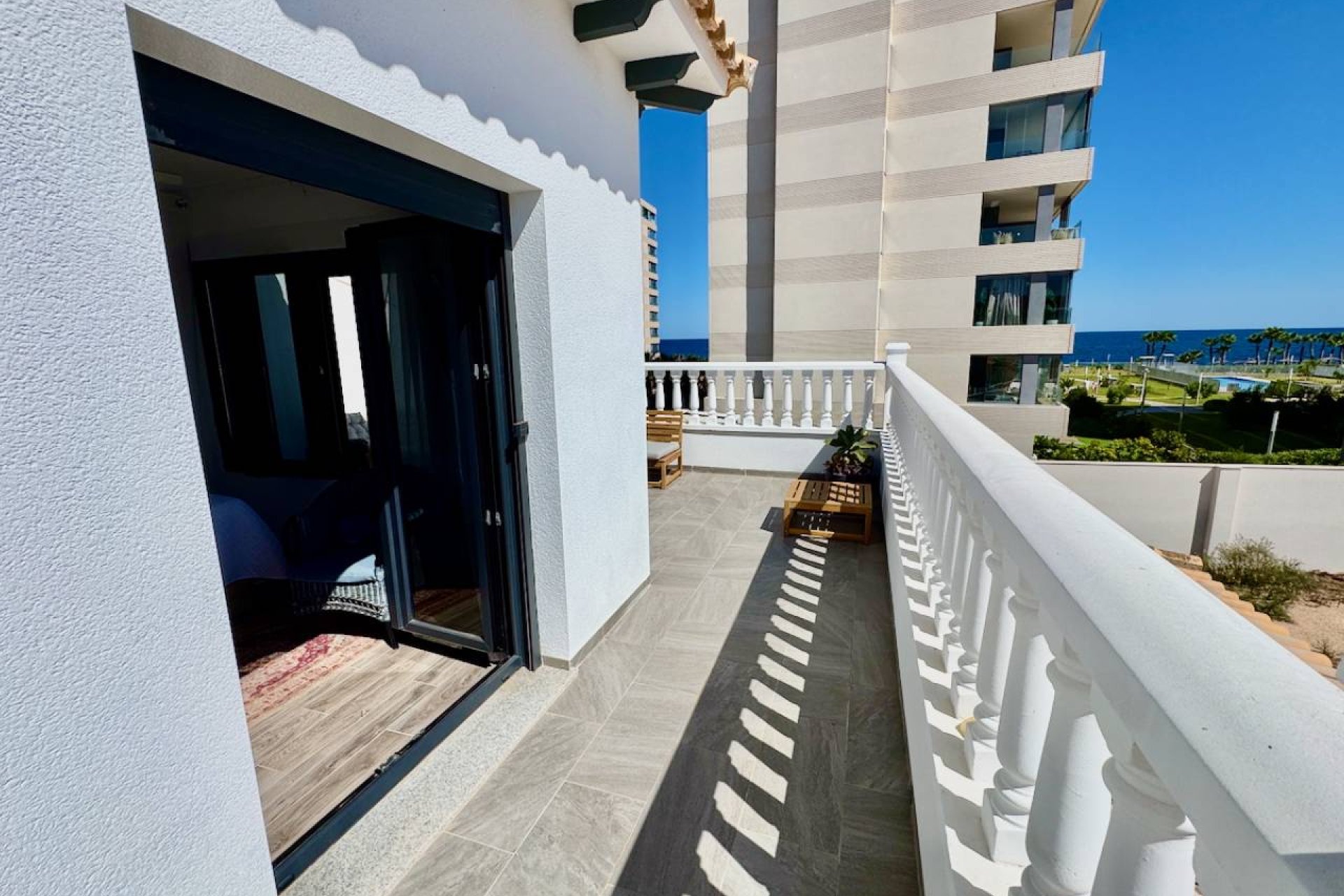 Herverkoop - Villa -
Punta Prima