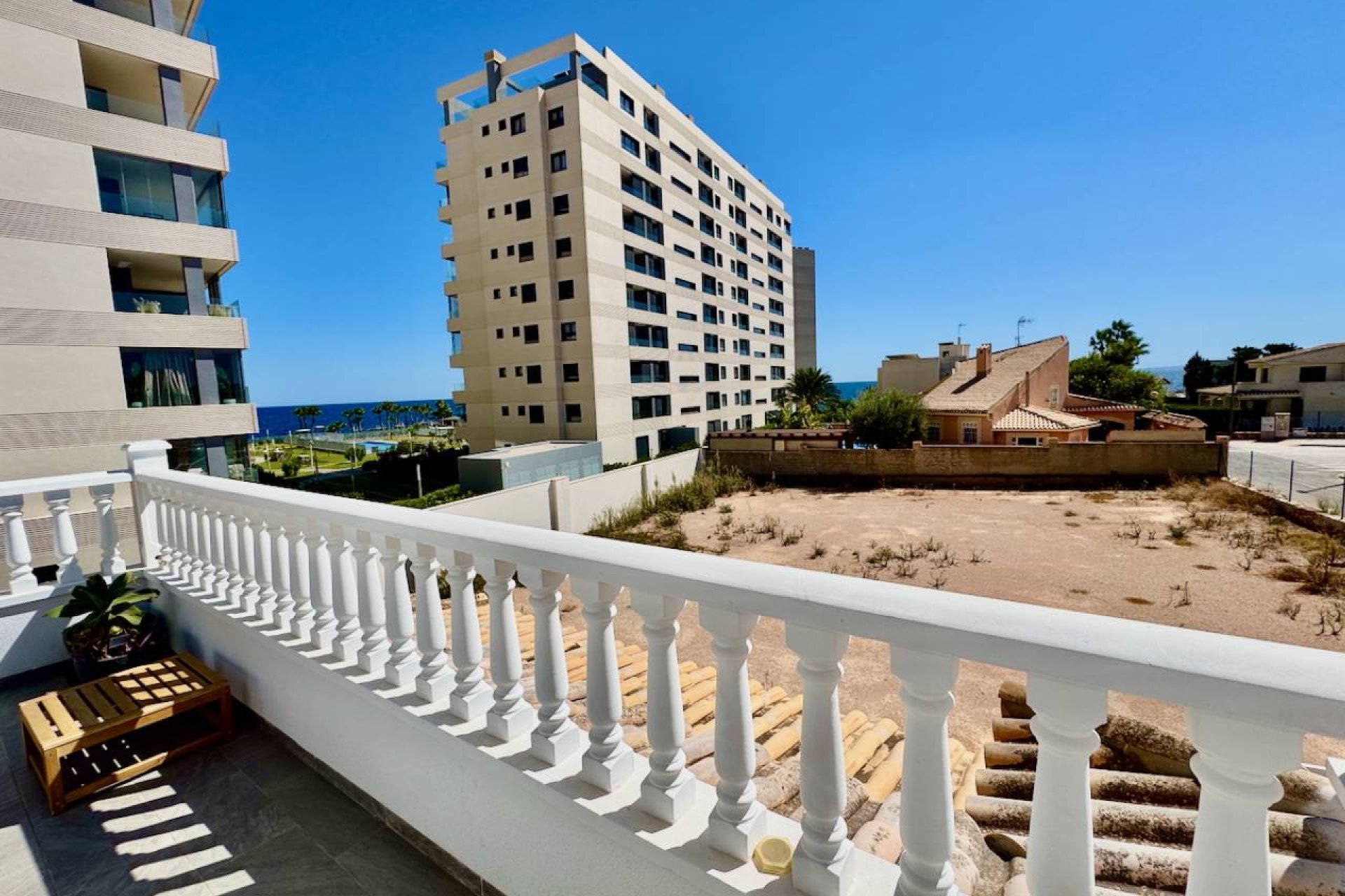 Herverkoop - Villa -
Punta Prima