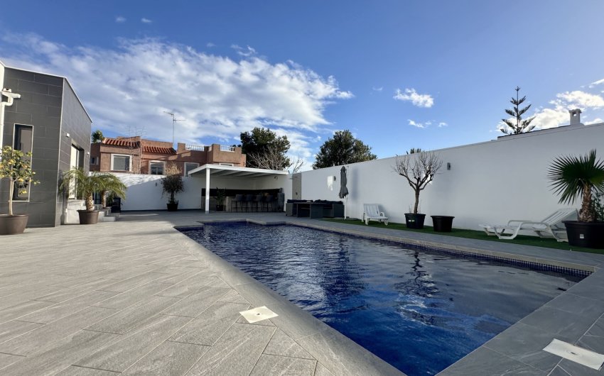 Herverkoop - Villa -
Rojales - Ciudad Quesada