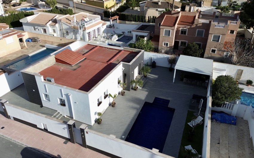 Herverkoop - Villa -
Rojales - Ciudad Quesada