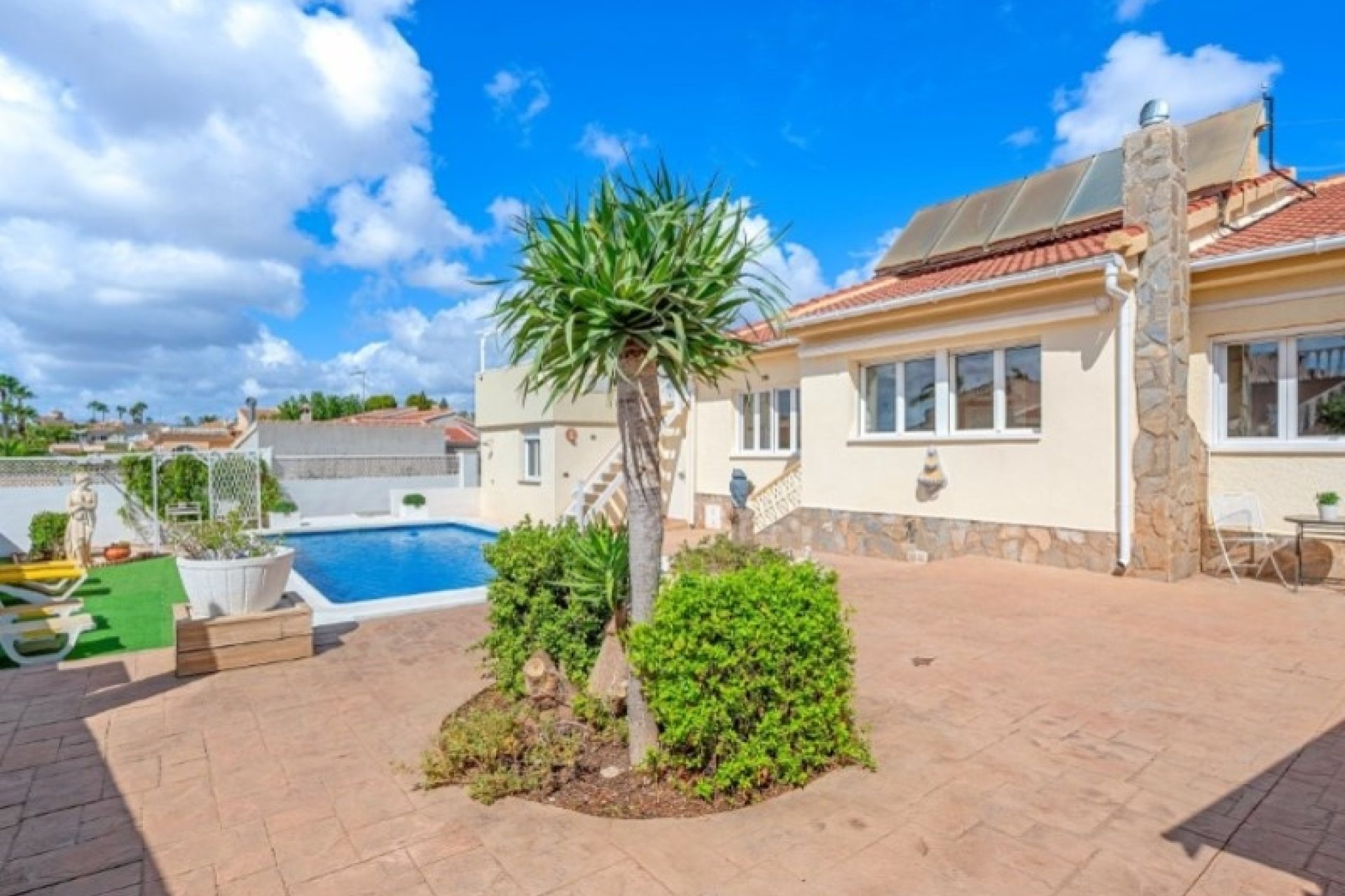 Herverkoop - Villa -
Rojales - Ciudad Quesada