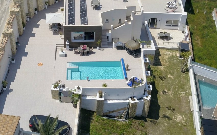 Herverkoop - Villa -
Rojales - Inland