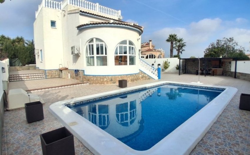 Herverkoop - Villa -
Rojales - Inland