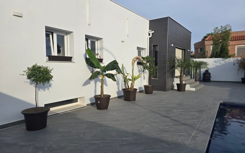 Herverkoop - Villa -
Rojales - Inland