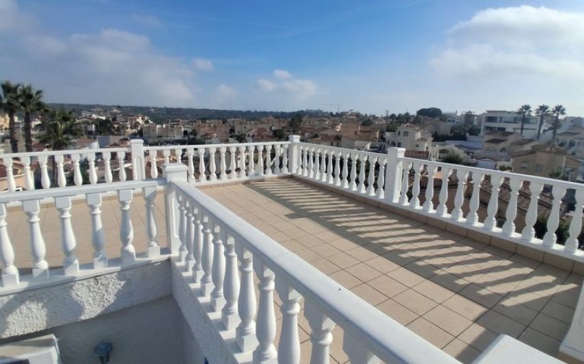 Herverkoop - Villa -
Rojales - Inland