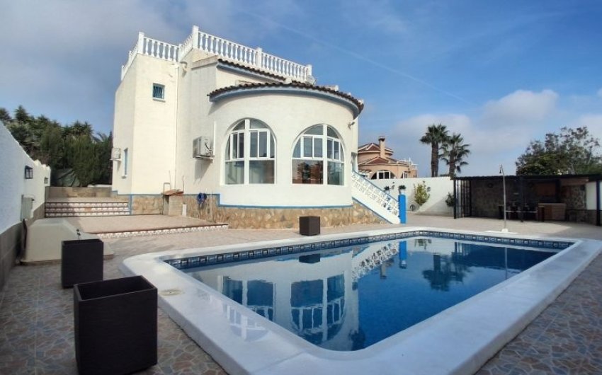 Herverkoop - Villa -
Rojales - Inland