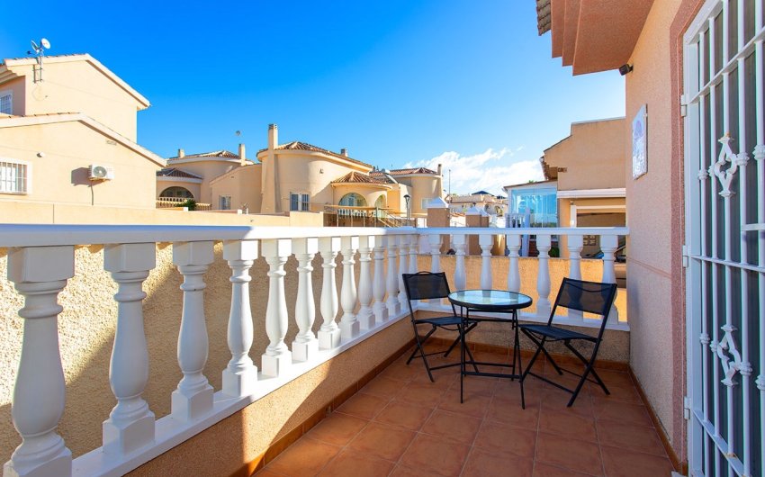 Herverkoop - Villa -
Rojales - Pueblo