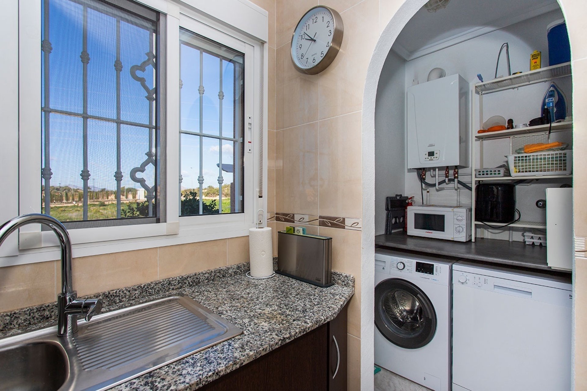 Herverkoop - Villa -
Rojales - Pueblo