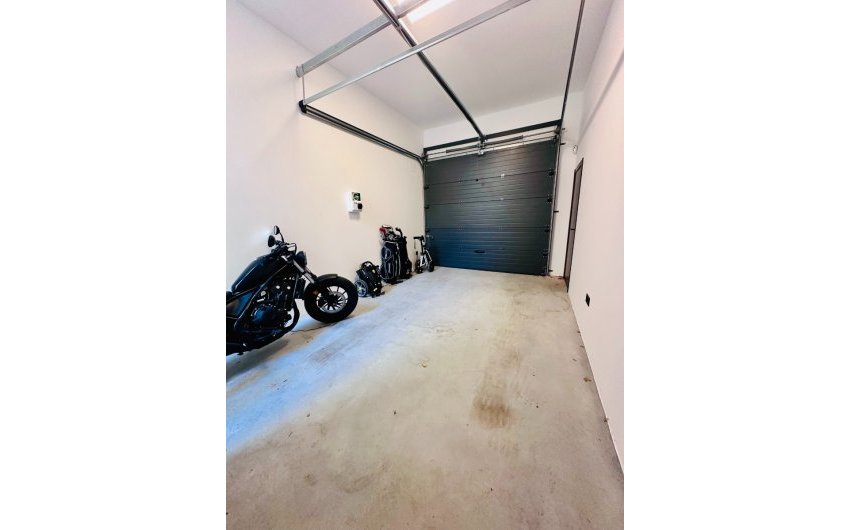 Herverkoop - Villa -
Rojales