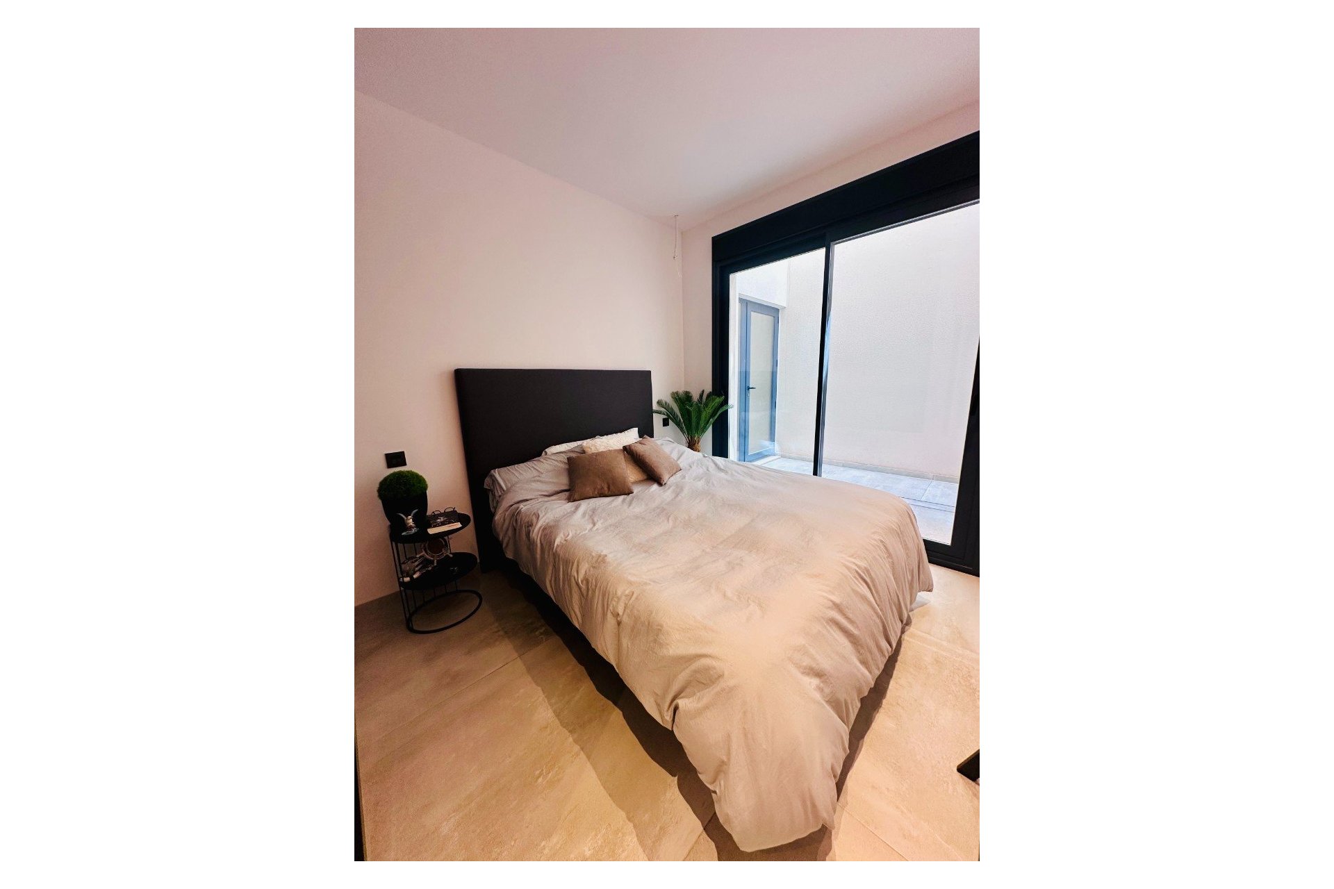 Herverkoop - Villa -
Rojales