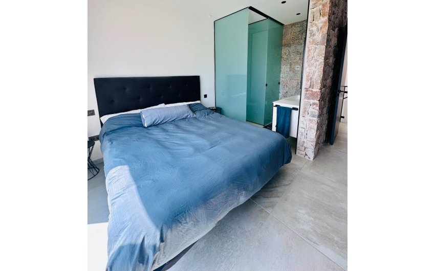 Herverkoop - Villa -
Rojales