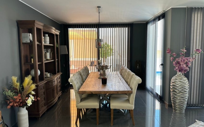 Herverkoop - Villa -
San Fulgencio - La Marina