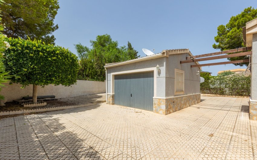 Herverkoop - Villa -
San Fulgencio - La Marina