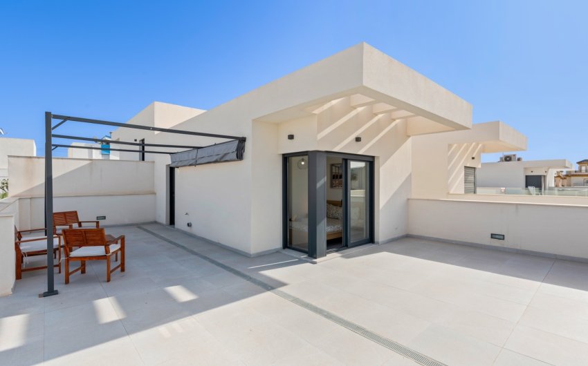 Herverkoop - Villa -
San Fulgencio - La Marina