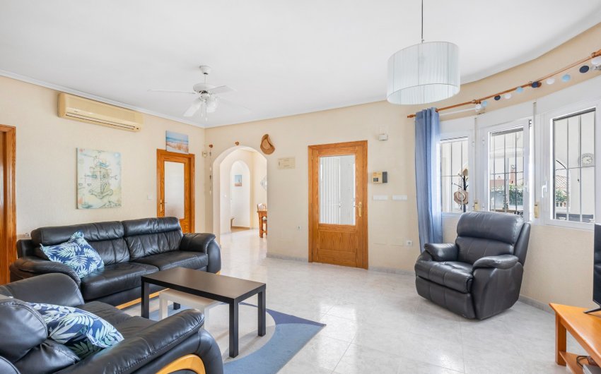 Herverkoop - Villa -
San Fulgencio