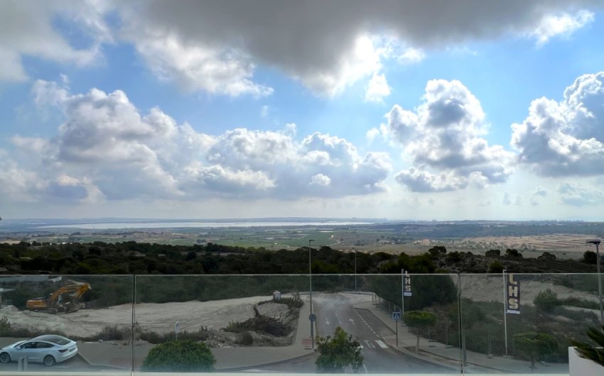 Herverkoop - Villa -
San Miguel de Salinas - Costa Blanca Sur