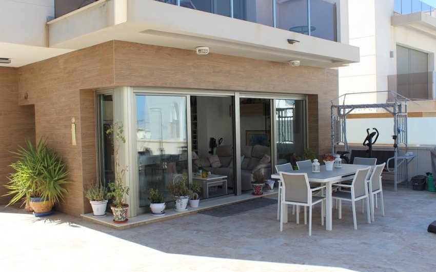 Herverkoop - Villa -
San Miguel de Salinas - Inland