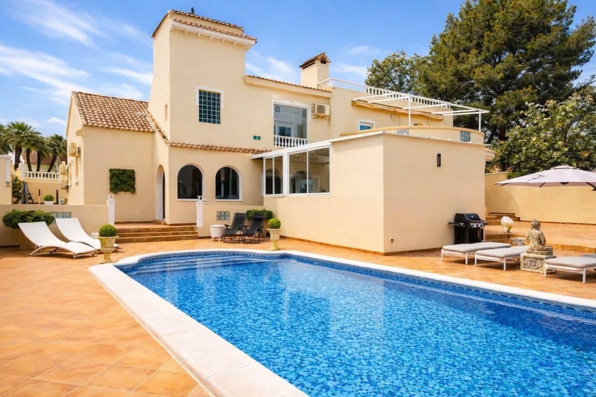 Herverkoop - Villa -
San Miguel de Salinas - Inland