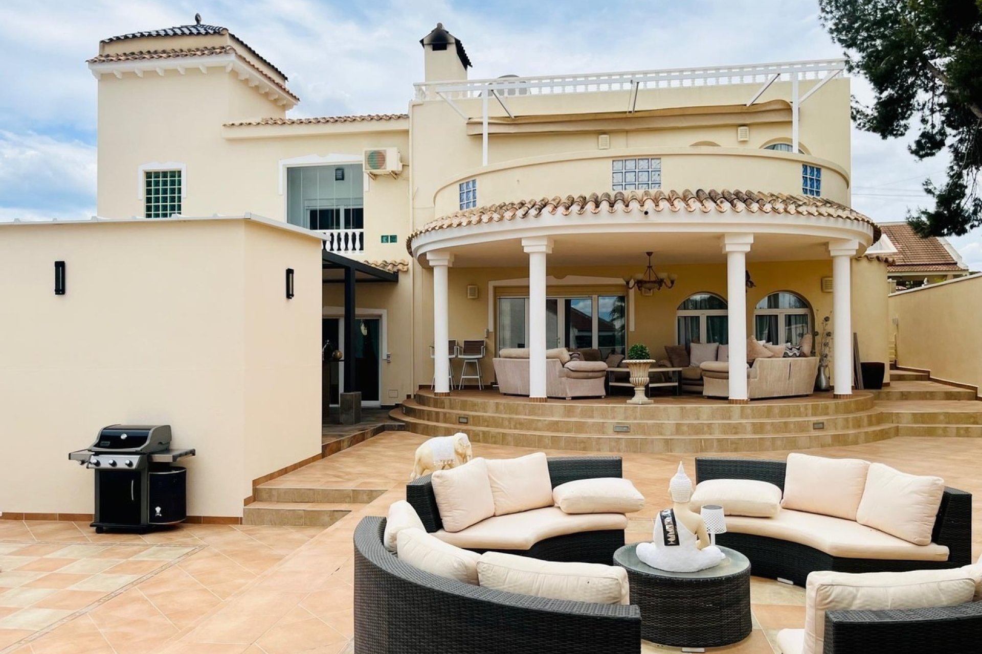 Herverkoop - Villa -
San Miguel de Salinas - Inland