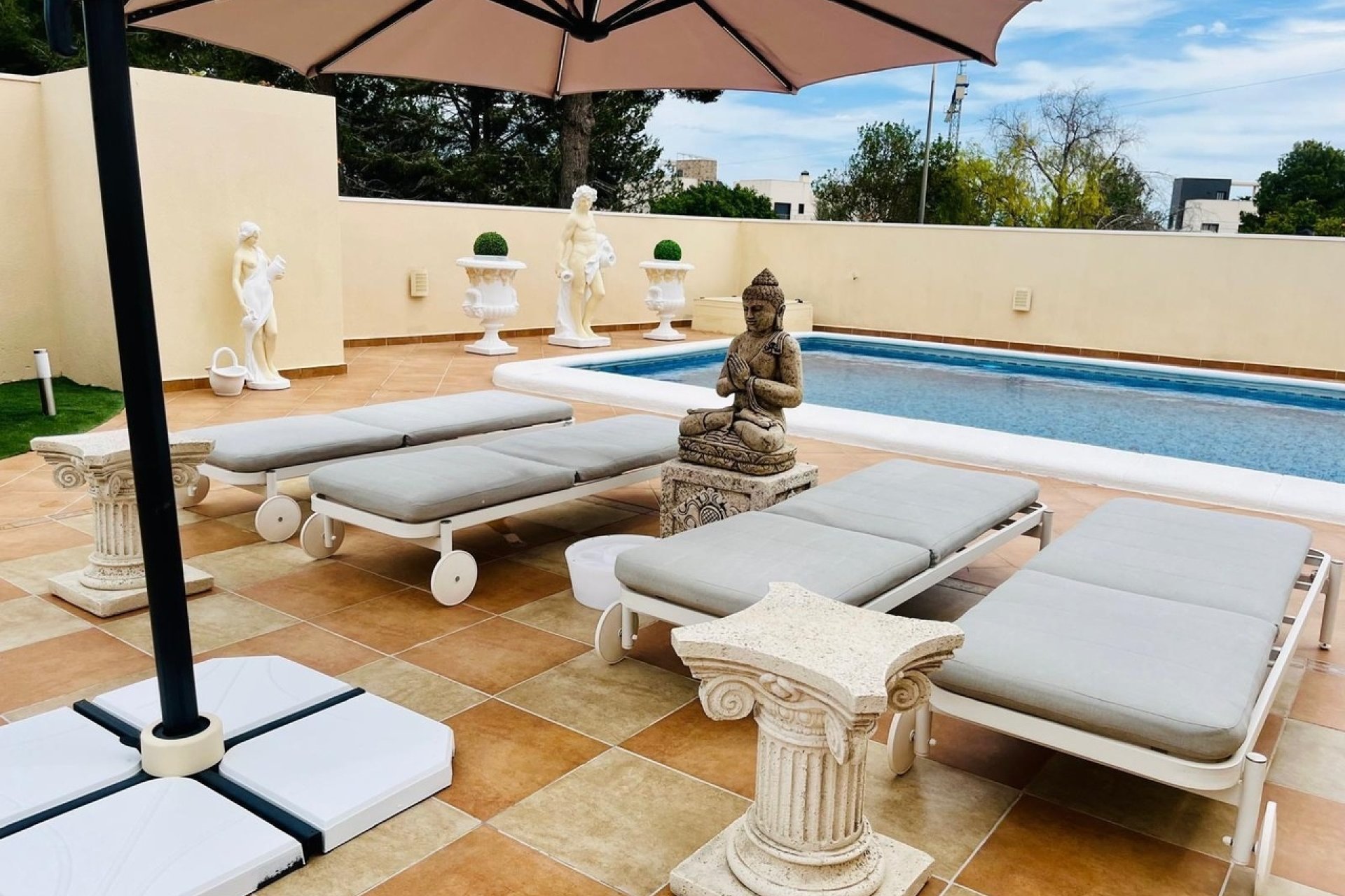 Herverkoop - Villa -
San Miguel de Salinas - Inland