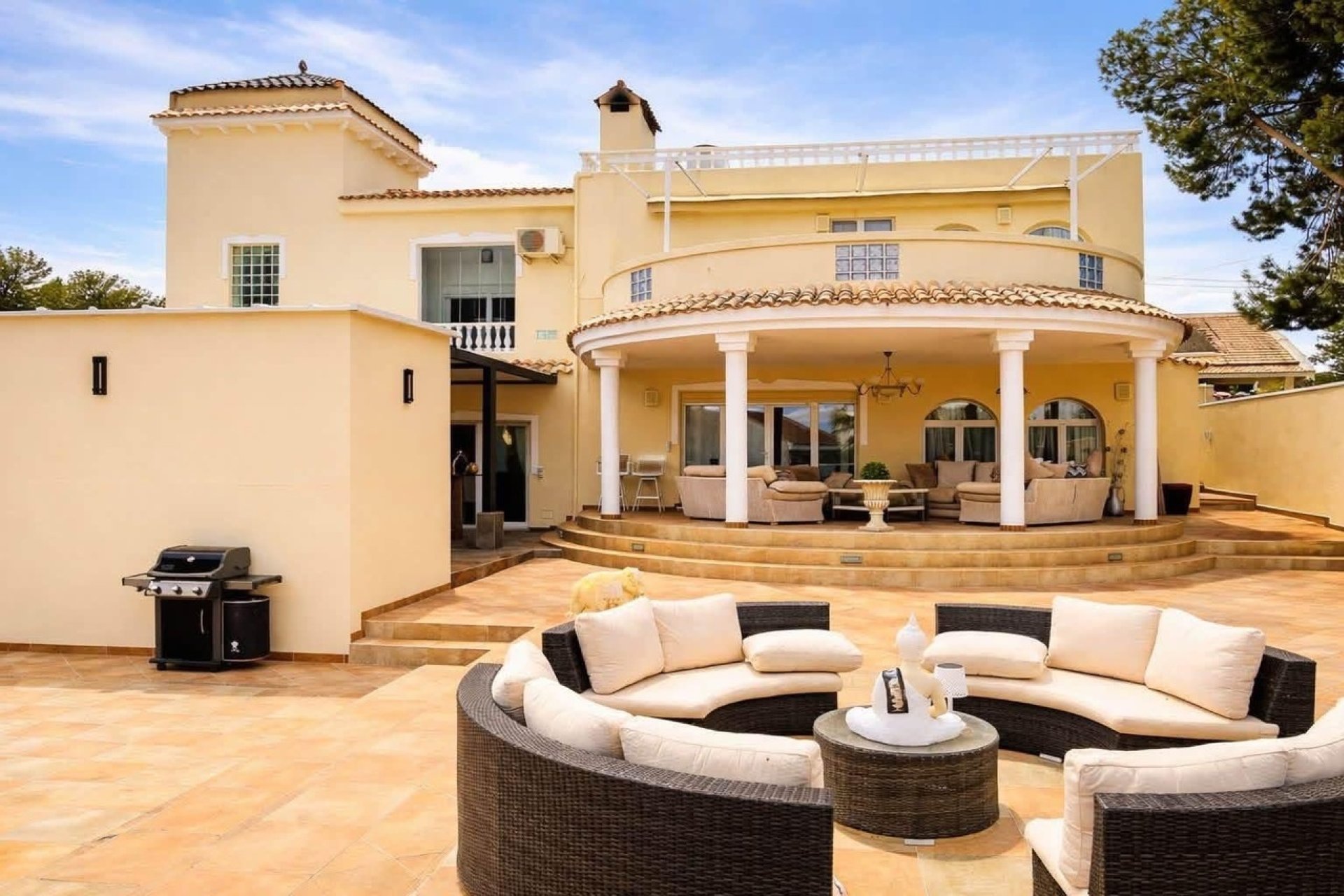 Herverkoop - Villa -
San Miguel de Salinas - Inland