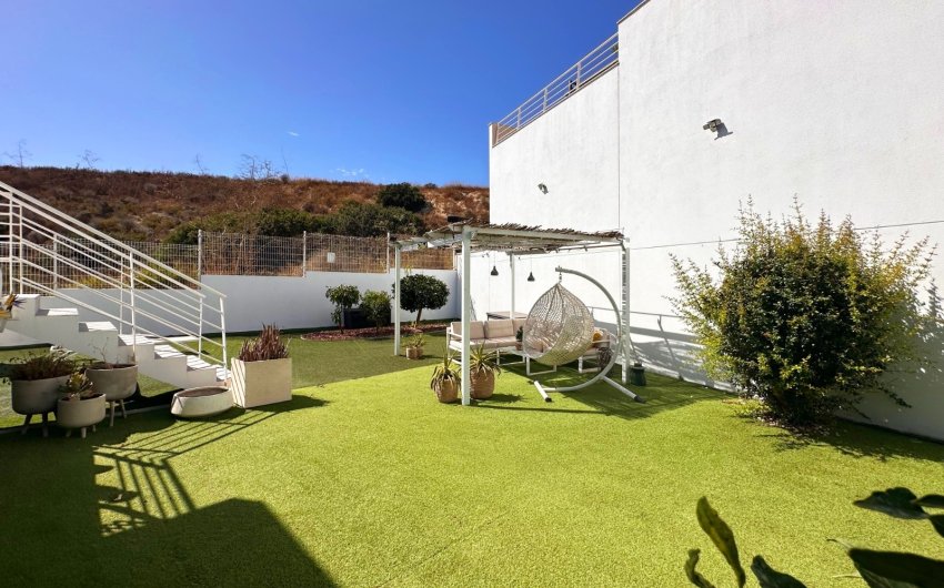 Herverkoop - Villa -
San Miguel de Salinas - Inland