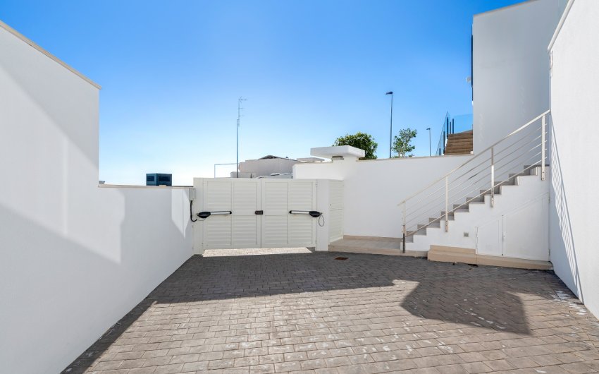 Herverkoop - Villa -
San Miguel de Salinas - Inland