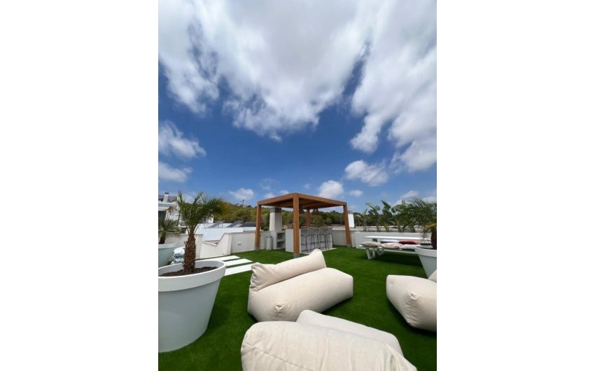 Herverkoop - Villa -
San Miguel de Salinas - Inland