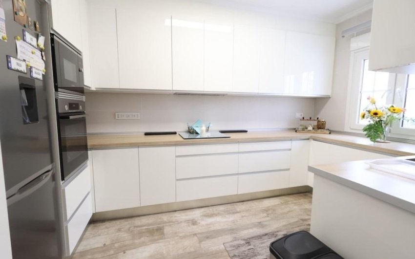 Herverkoop - Villa -
San Miguel de Salinas - Inland