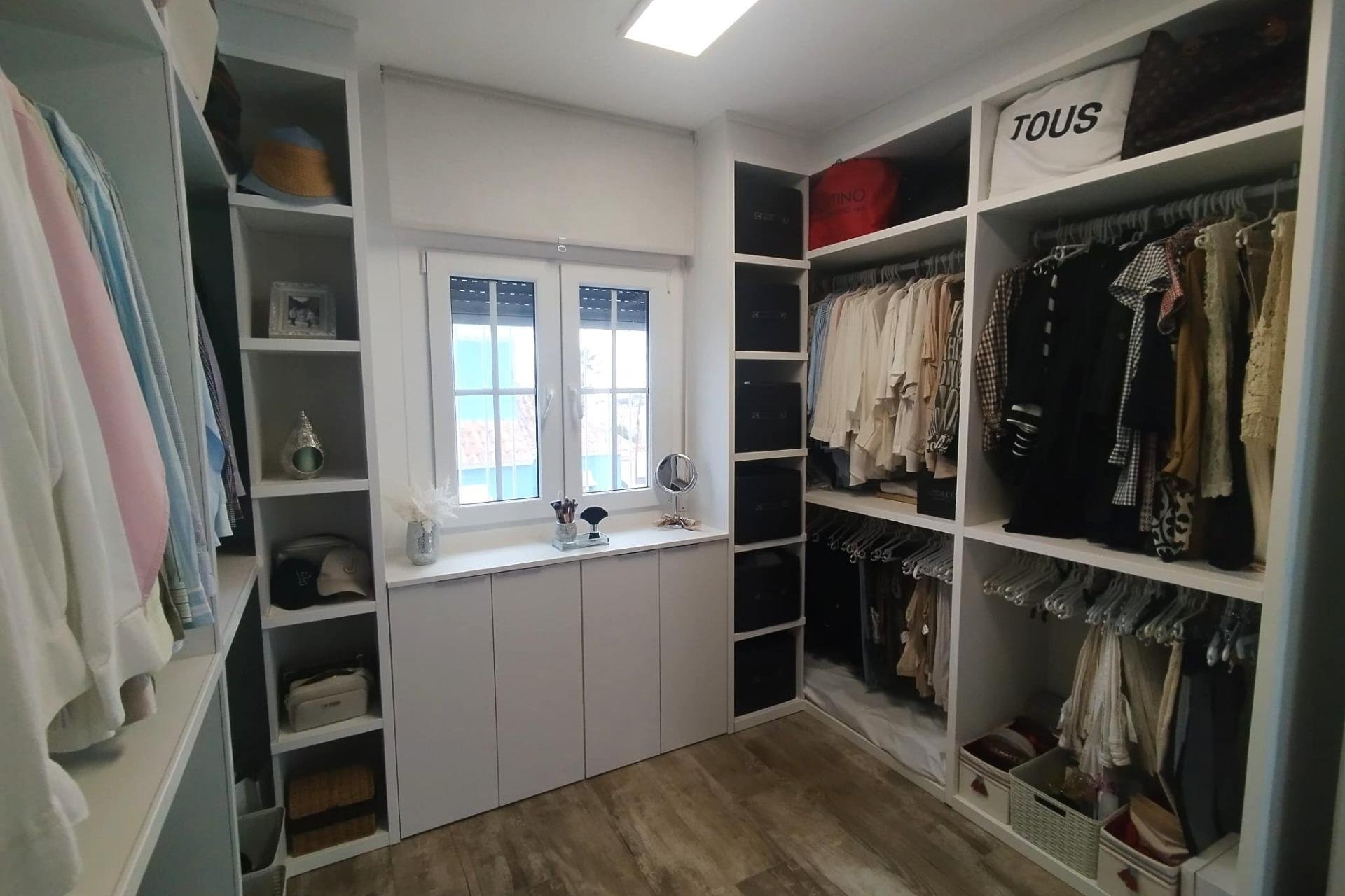 Herverkoop - Villa -
San Miguel de Salinas - Inland