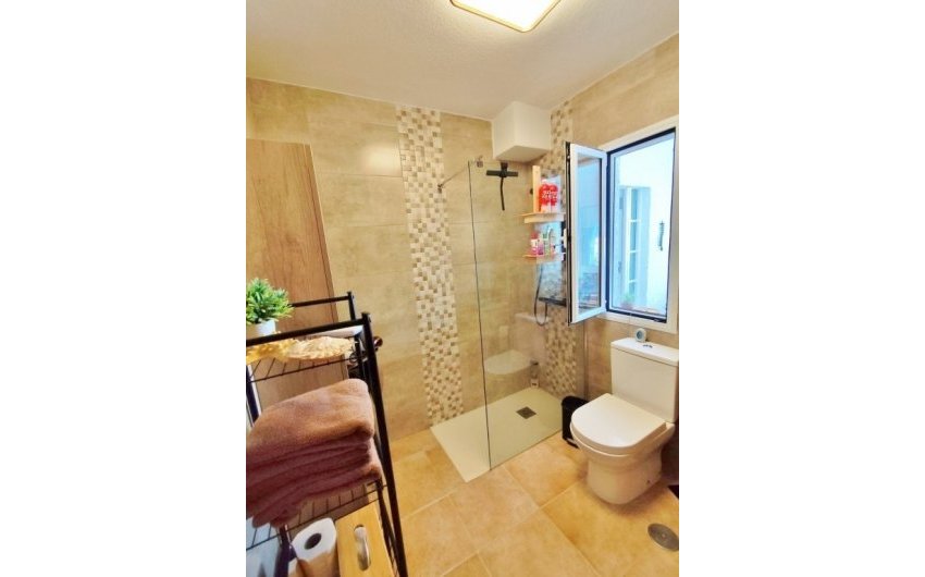 Herverkoop - Villa -
San Miguel de Salinas - Inland