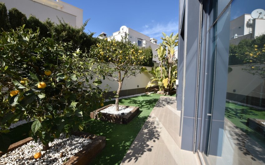 Herverkoop - Villa -
San Miguel de Salinas - Inland