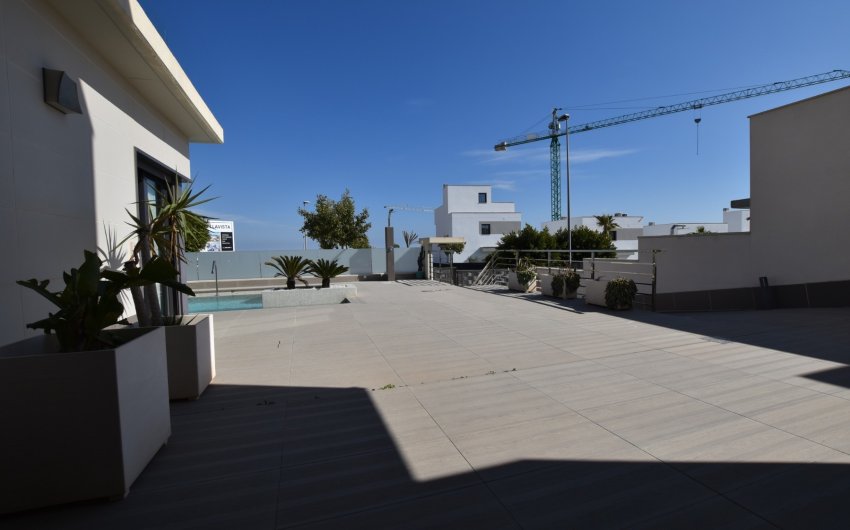 Herverkoop - Villa -
San Miguel de Salinas - Inland