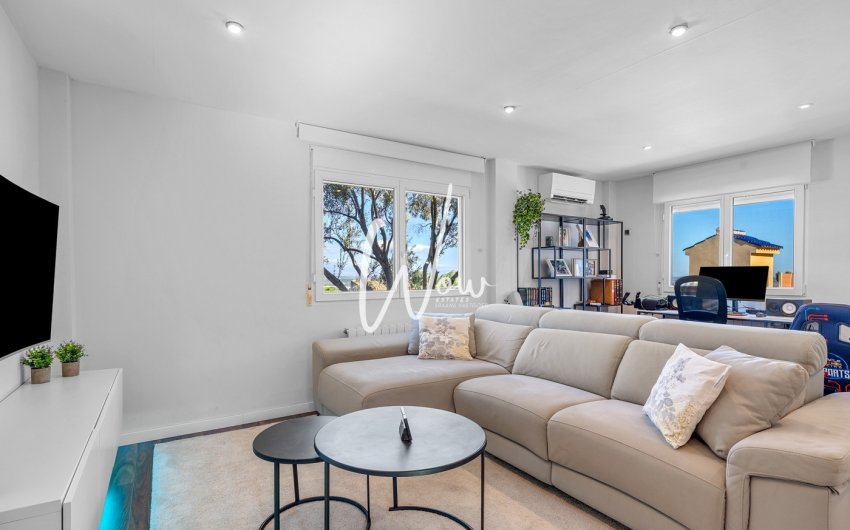 Herverkoop - Villa -
San Miguel de Salinas - Inland