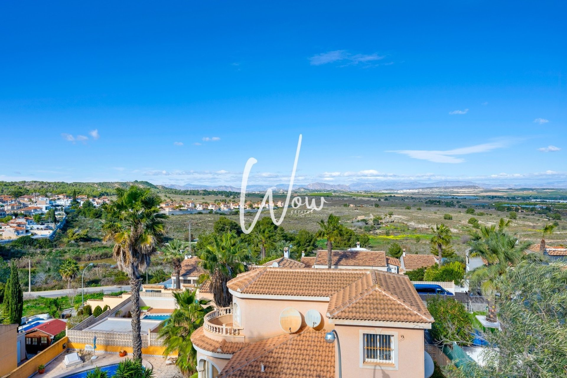 Herverkoop - Villa -
San Miguel de Salinas - Inland