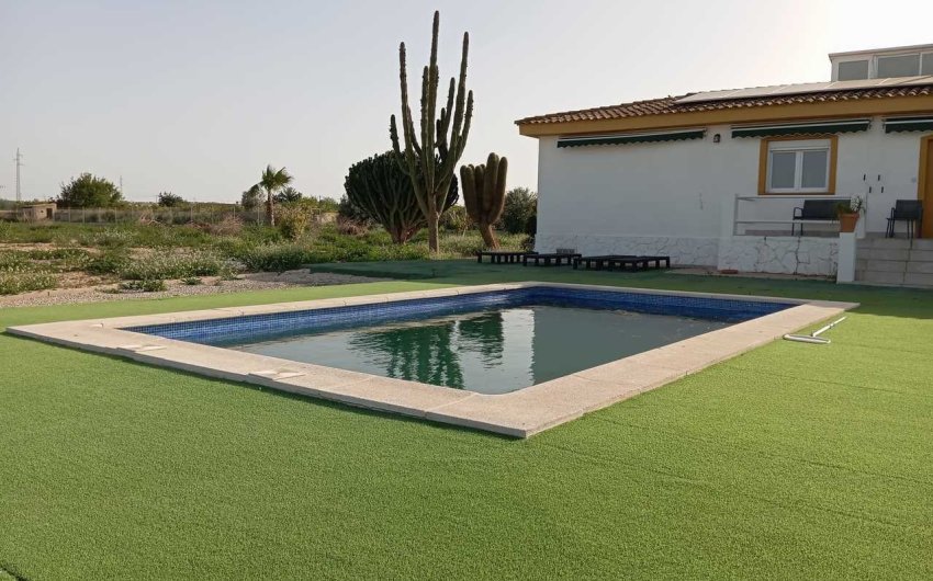 Herverkoop - Villa -
San Miguel de Salinas - Inland