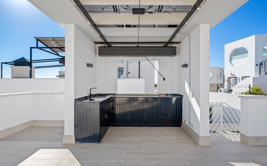 Herverkoop - Villa -
San Miguel de Salinas - Inland