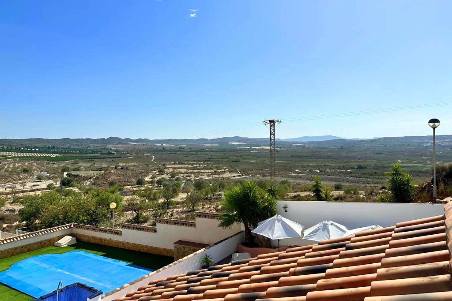 Herverkoop - Villa -
San Miguel de Salinas - Inland