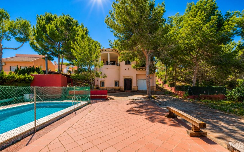 Herverkoop - Villa -
San Miguel de Salinas - Inland
