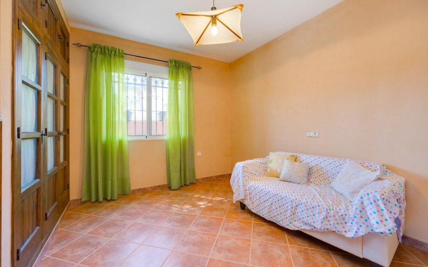 Herverkoop - Villa -
San Miguel de Salinas - Inland