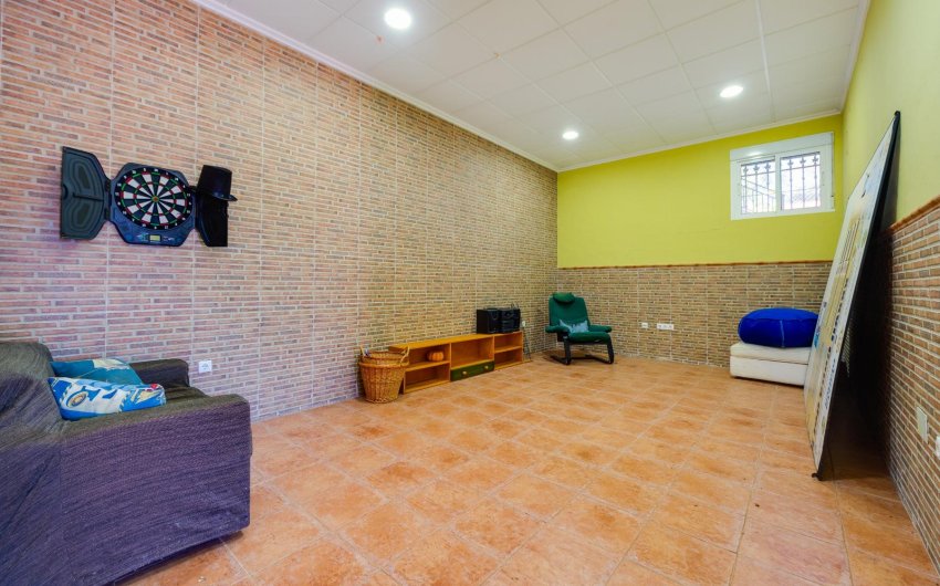 Herverkoop - Villa -
San Miguel de Salinas - Inland